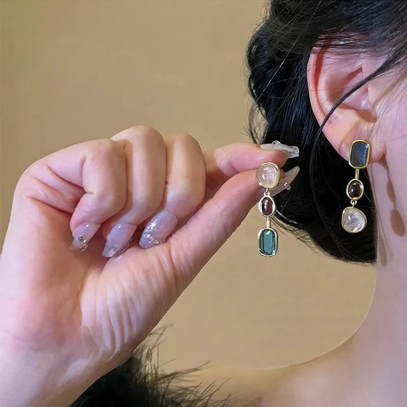 Asymmetric Colorful Resin Earrings for Women Retro Contrast Geometric Dangle Earrings Korean Jewelry High Quality Wholesale