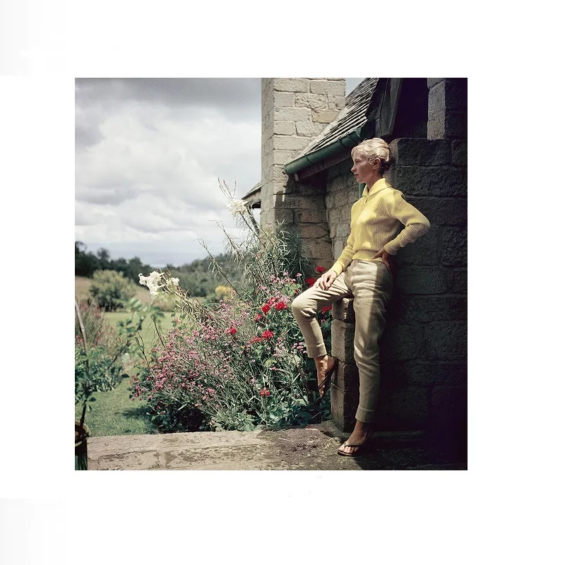 Slim Aarons 'The Mason's Estate, Kenya', Print Art Canvas Poster, Living Room, Home Wall Decor Picture