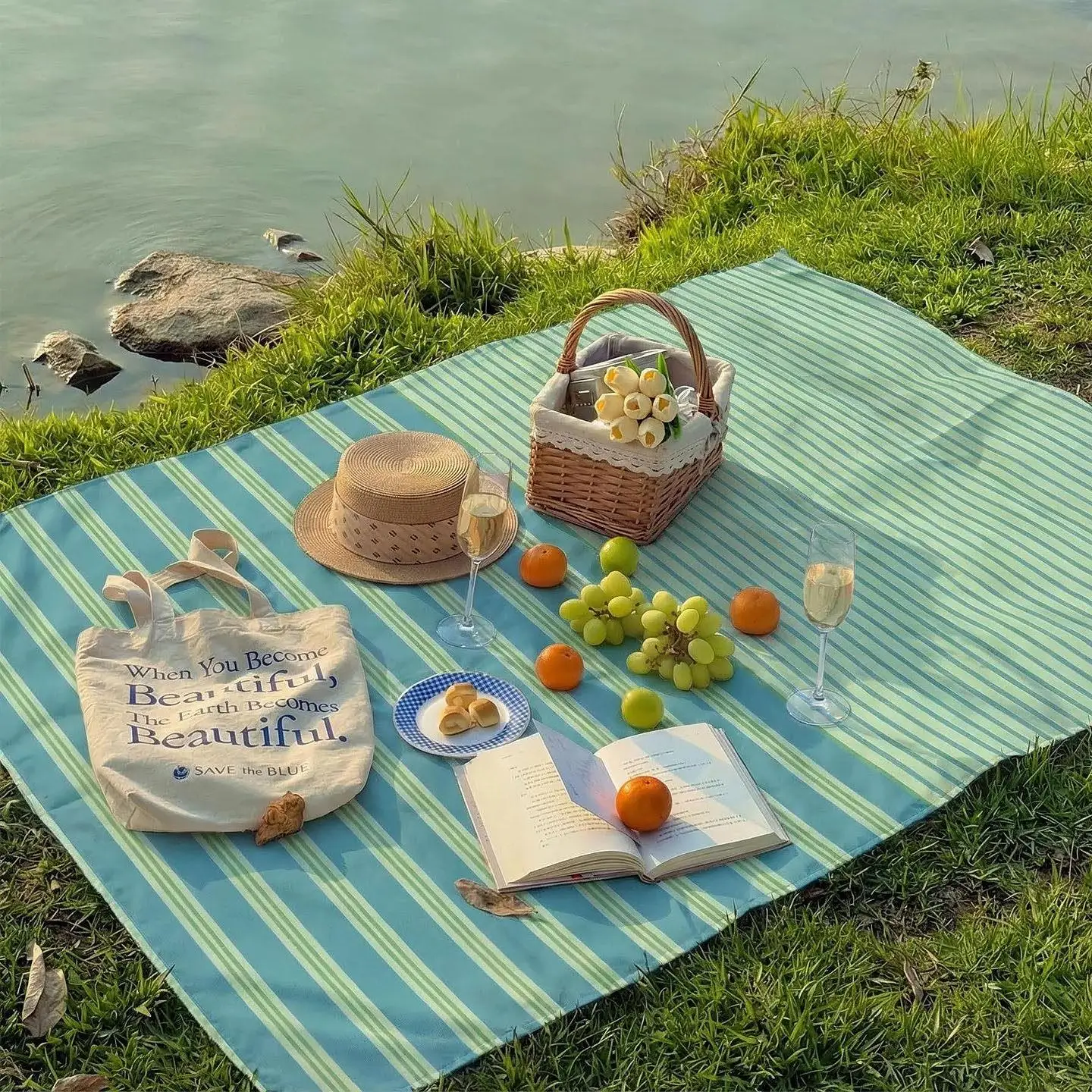 tappetino-portatile-ispessito-per-campeggio-e-picnic-accessorio-per-fotografia-tappeto-da-esterno-ad-alto-valore-estetico-per-gite-primaverili