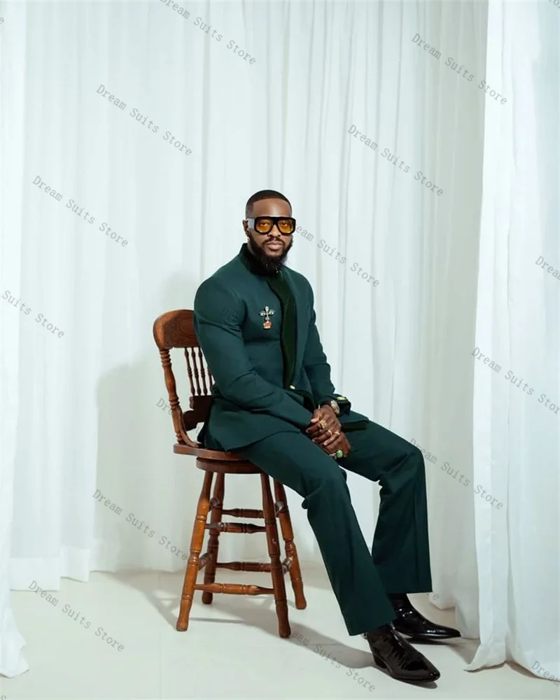 ชุดสูทผู้ชายสีเขียวแบบต่อผ้า 2 ชิ้น เสื้อเบลเซอร์+กางเกงขายาว สำหรับฤดูใบไม้ร่วง สีเขียว สามารถสั่งตัดได้ ชุดสูทสำหรับงานทางการ แจ็คเก็ตสำหรับงานแต่งงาน ชุดทักซิโด้สำหรับงานพรอม
