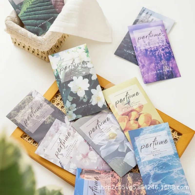 

3PCS High-end Sachets, Wardrobes, Studies, Deodorizing, Mold-proof, Car Fresh Pendants Aromatherapy Bag