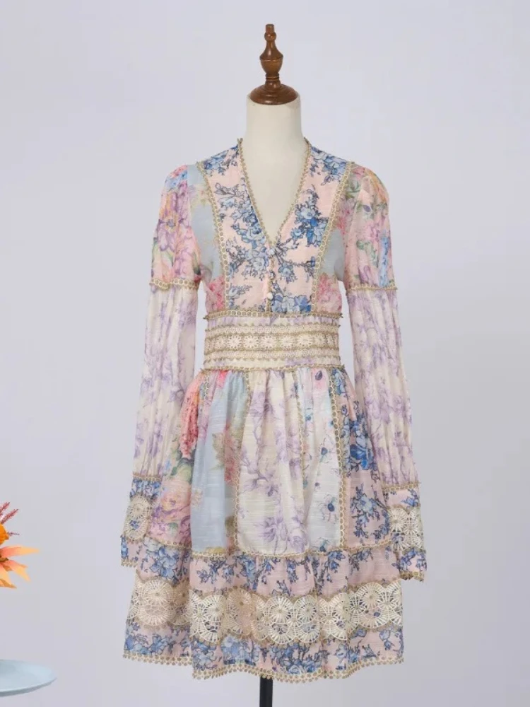 Australia Z BrandPalace Style Heavy Industry Spliced Lace Edge V-Neck Long Sleeved Short Dress