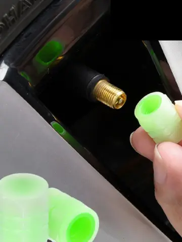 Luminous Valve Caps Fluorescent Night Car Tire Valve Caps Motorcycle Bike Glowing Decor Wheel Nozzles Tyre Cap Car Accessories