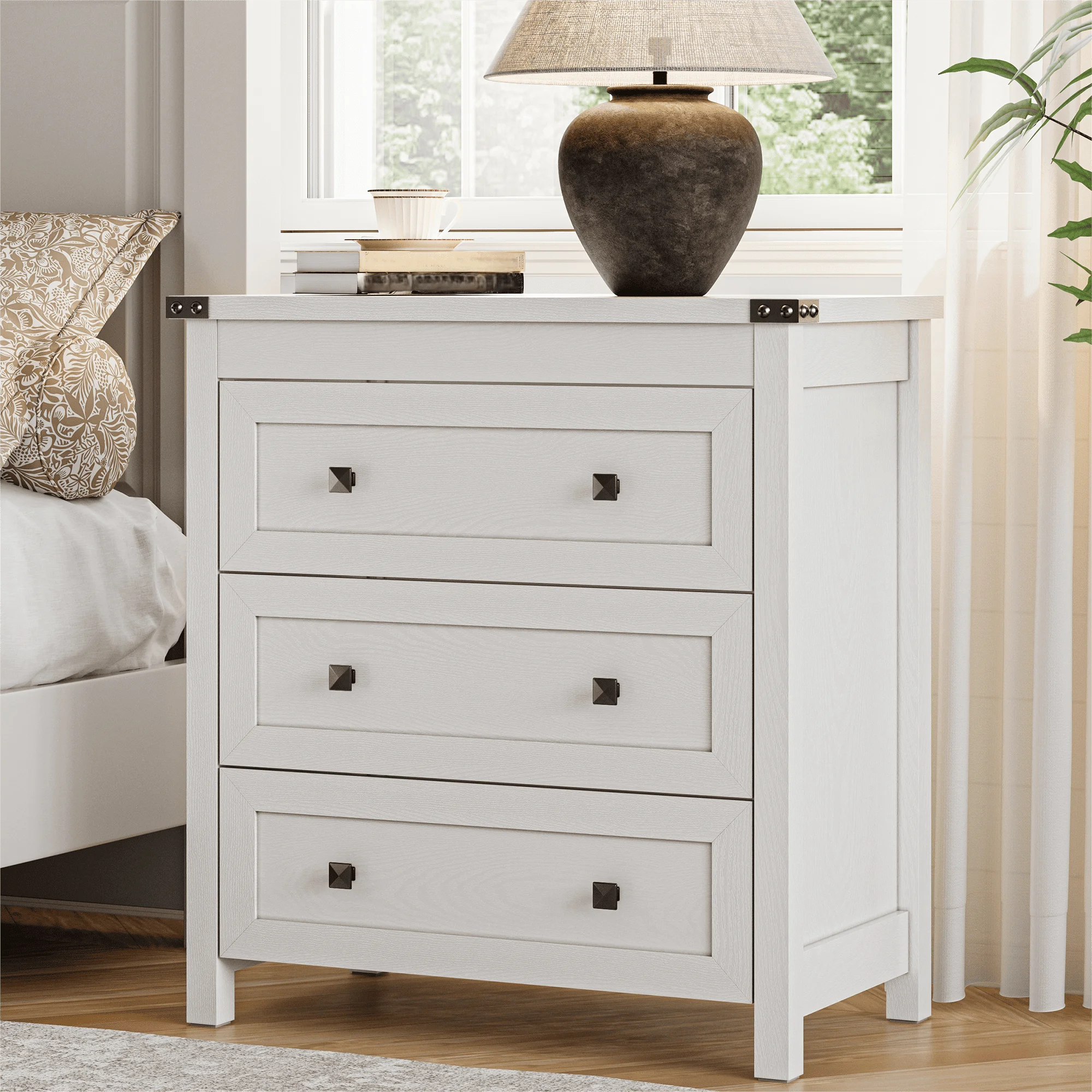 

Modern Nightstand, Bedside Table with 3 Drawers, Contemporary End Side Table with Storage for Bedroom