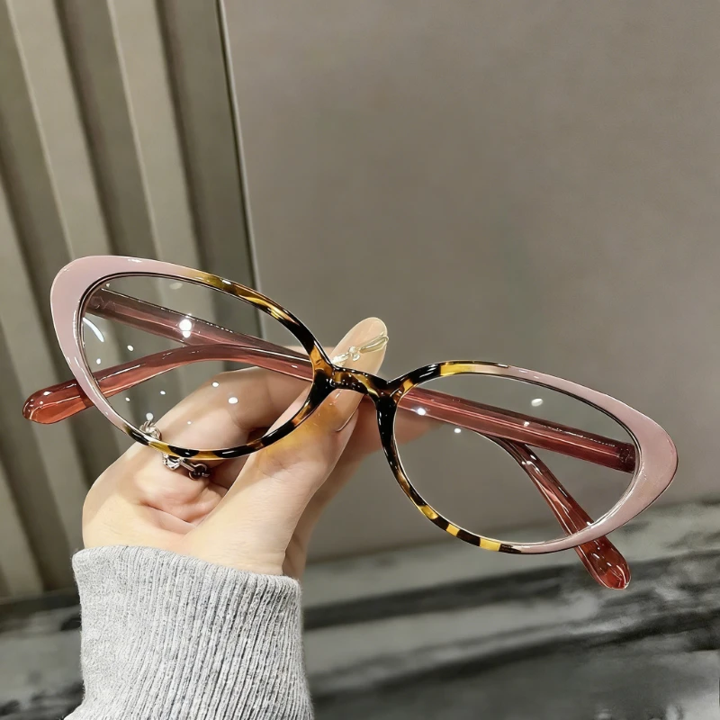 2026 Neue Vintage Cat-Eye Anti-Blaulicht-Brille Modische Ultraleichte und Bequeme Rahmen Damen INS-Stil