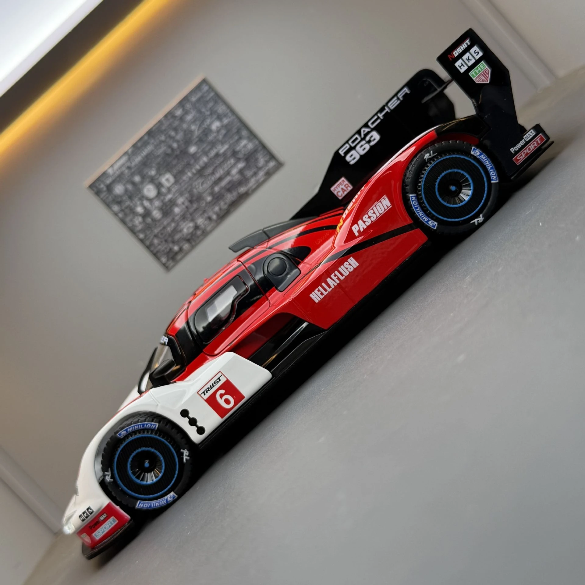 1:22 963 Metalowy Model Samochodu Wyścigowego, Zabawka, Odlewany Metal, Dźwięk, Światło, Napęd Pull-Back, Miniaturowy Samochód, Prezent dla Chłopca na Boże Narodzenie