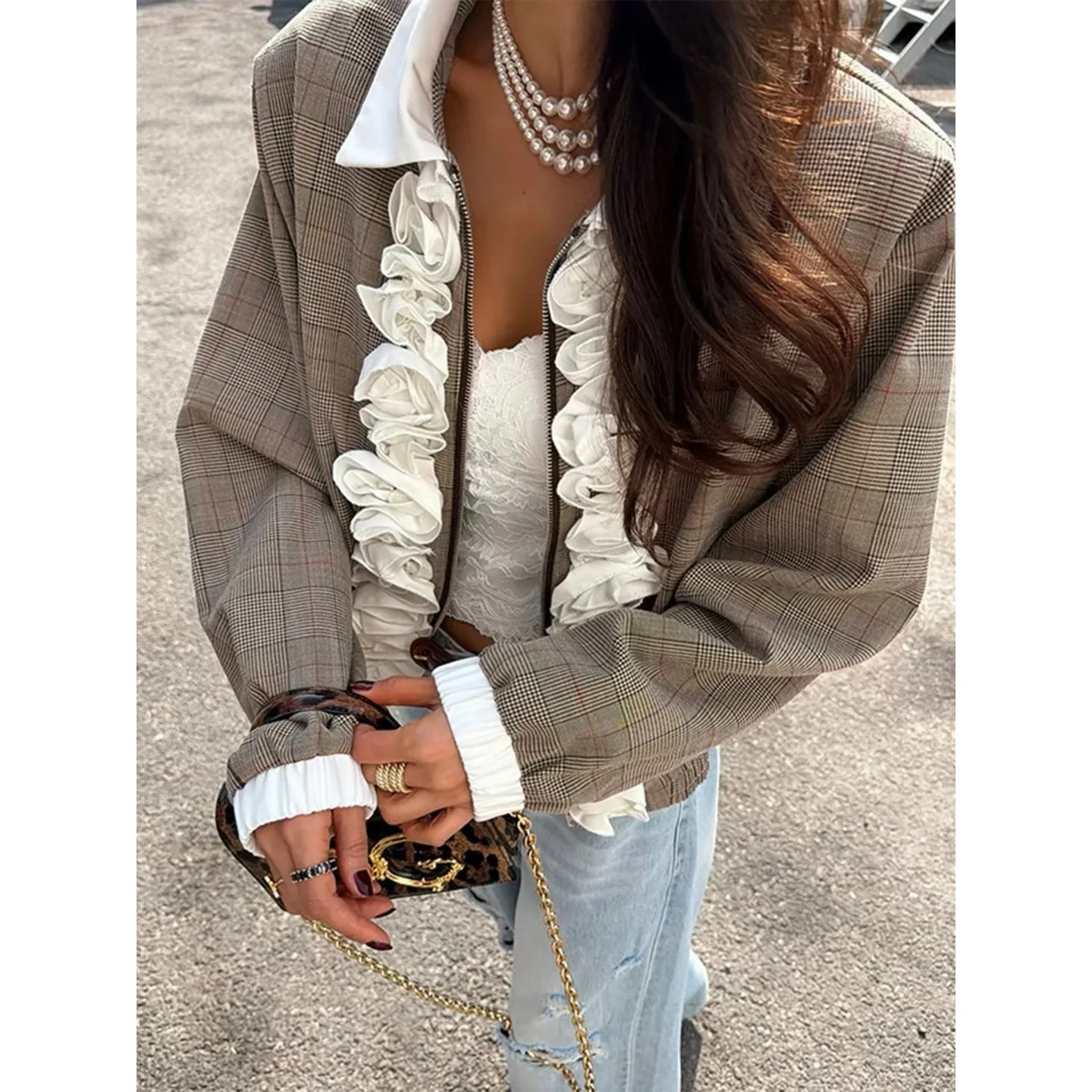 Stylish Short Floral Decorated Contrast Color Jacket Women's Autumn Design Retro Plaid Korean Style Versatile Polyester Fiber