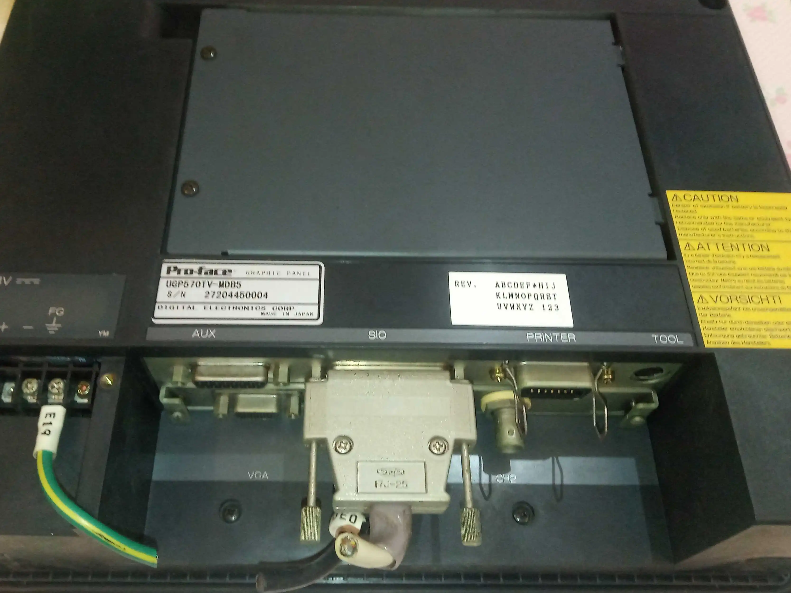 UGP570TV-MDB5 Touchscreen Demontage Proffis 95 Nieuw