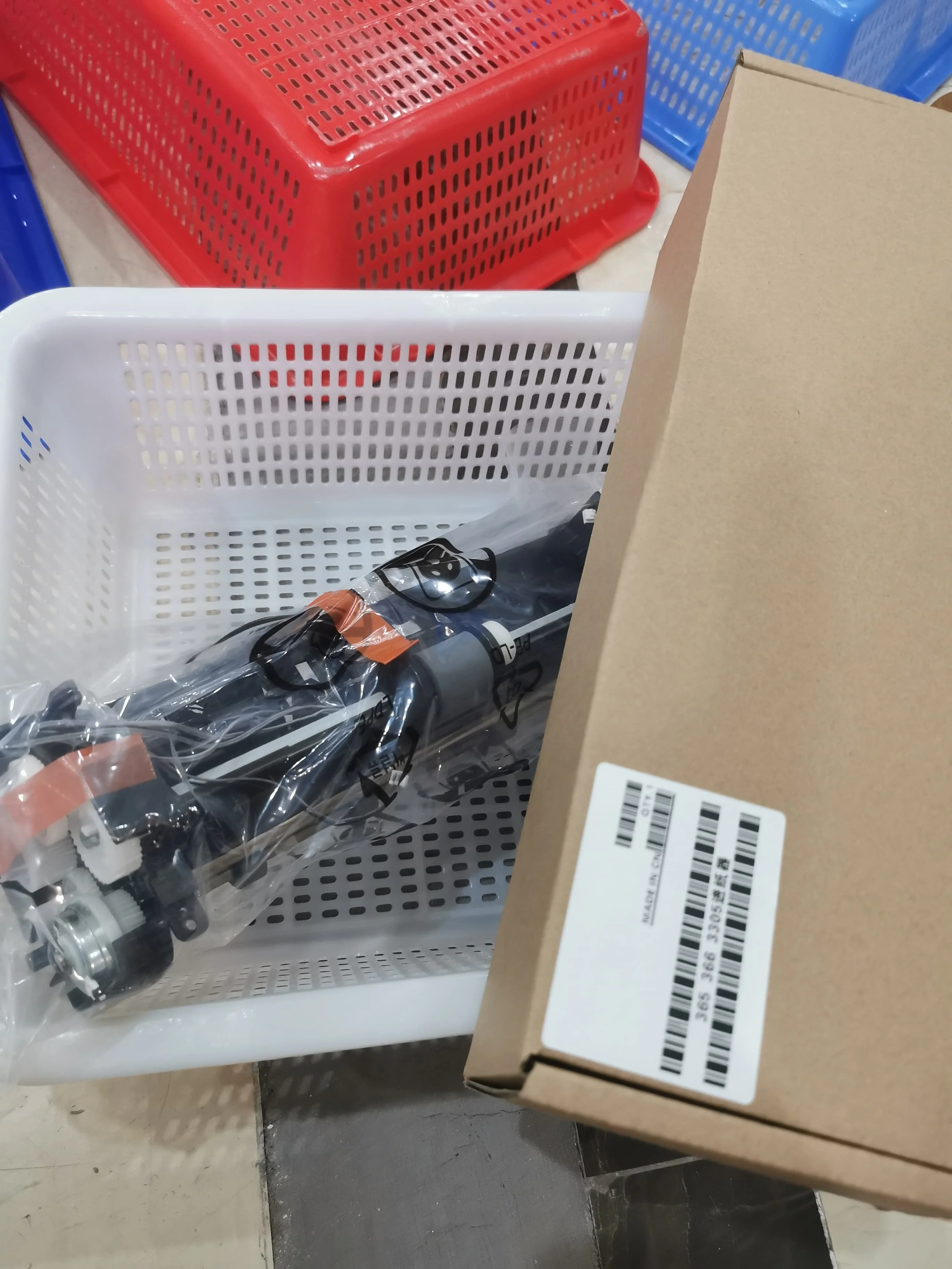 

JC93-00547A Base Paper Path for Samsung CLP-365 360 for HP Laser 150a 178nw 178 Pick Up Unit