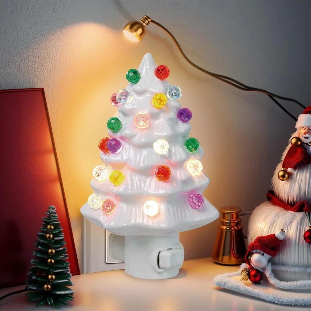 110V โคมไฟกลางคืนมือทาสี Nightlightต้นคริสต์มาส LED Night Light เซรามิคตกแต่ง Vintage สีเขียว Xmas Tree Wall Plug In
