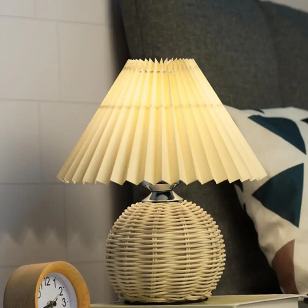 Lampada da comodino sicura per luce da scrivania forniture di illuminazione riutilizzabili ombrello plissettato unico lampada da comodino da tavolo per camera da letto a LED