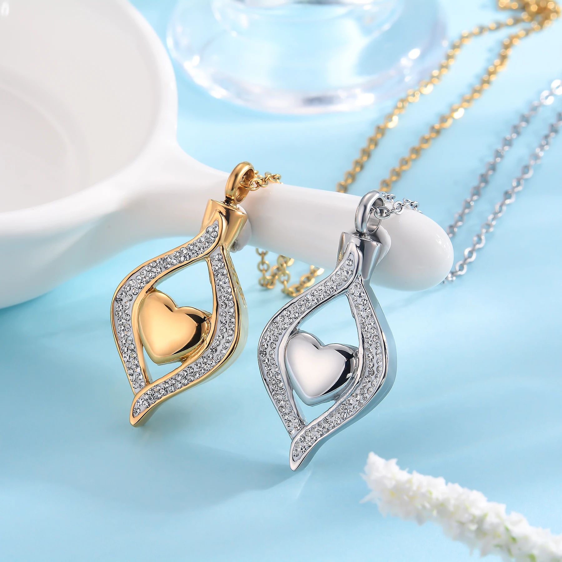Stainless Steel Crystal Teardrop Heart Urn Necklace for Ashes Cremation Memorial Pendant Daily Wear Jewelry Gift 4 Color