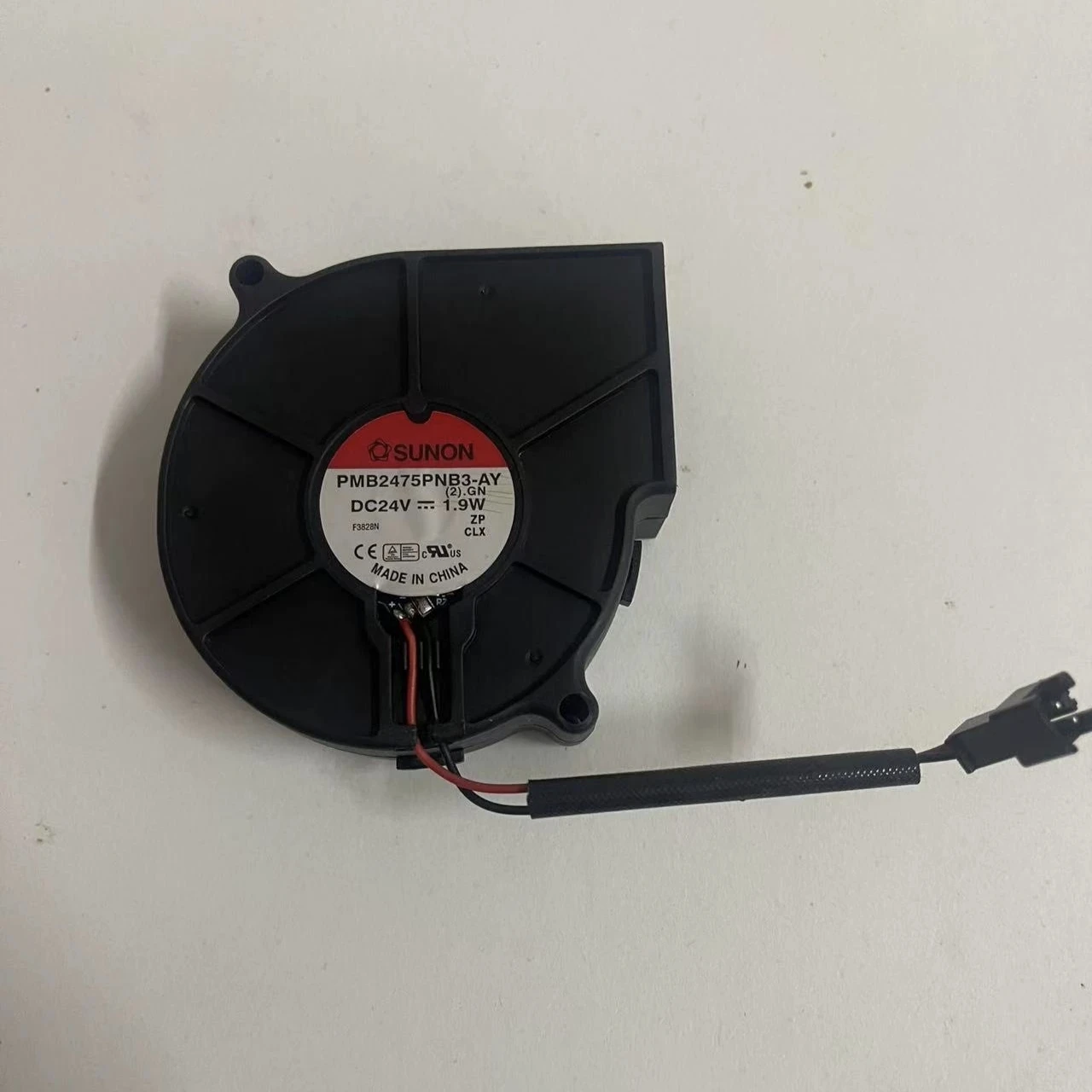 SUNON PMB2475PNB3-AY (2).GN Ventola di raffreddamento a 3 fili CC 24 V 1,9 W