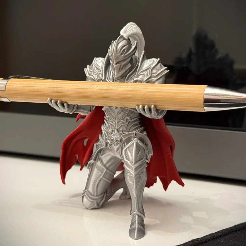 Vintage Knight Pen Holder Ancient Rome Warrior Pencil Racks Office Stationery Stand Desk Marker Organizer Desktop Accessories