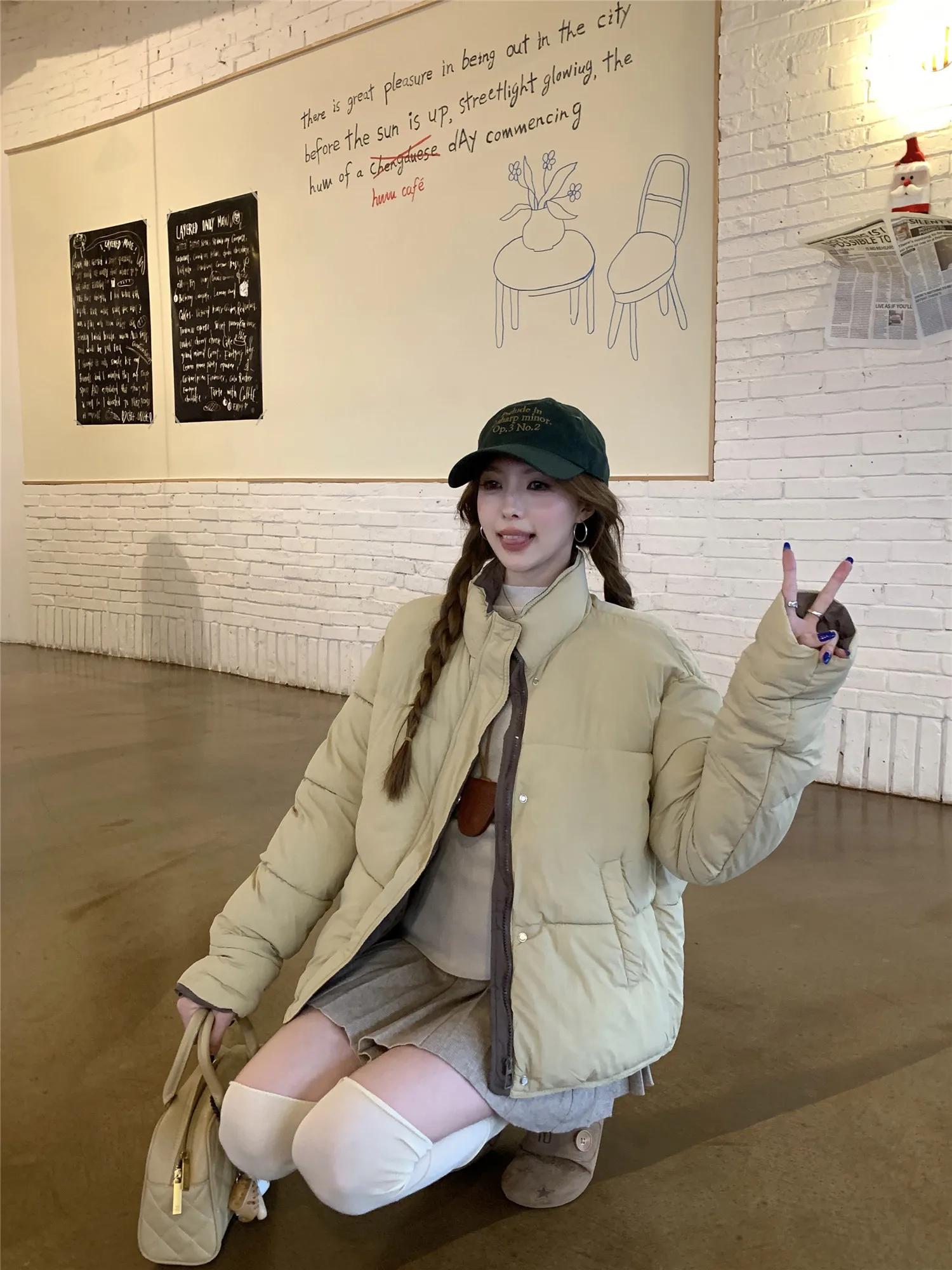 

Женские пуховые парки в армейском стиле: премиум-качество, роскошная подкладка, высококачественный наполнитель, улучшенная утепленная подкладка, нейтральный цвет.