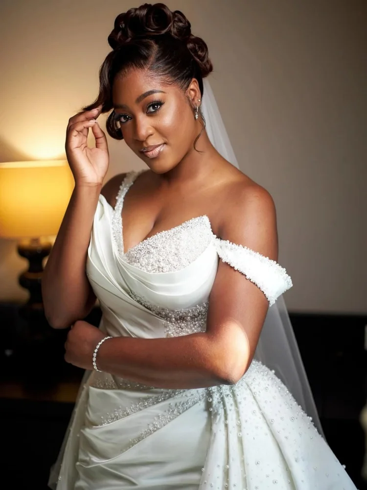 تخصيص قبالة الكتف الأفريقي تسلق اللؤلؤ فستان الزفاف Vestido De Noiva انفصال قطار الساتان الطيات زي العرائس #3