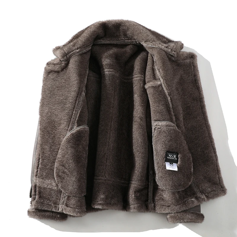 2025 جديد الرجال الدافئة التباين اللون معطف جلد الشتاء فو الفراء بدوره إلى أسفل طوق سترة طويلة الأكمام ، خمر السائق نمط