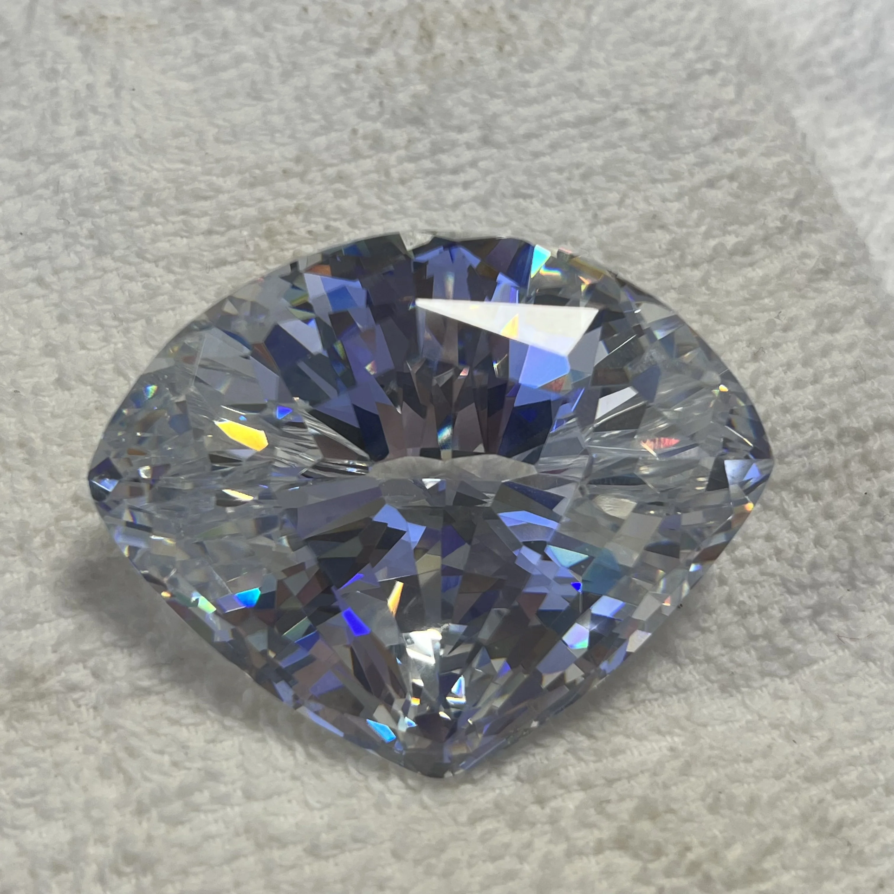 40X50mm White Color Fan Shape The Centenary Diamon D Cubic Zirconia Loose Stone Cz Stone