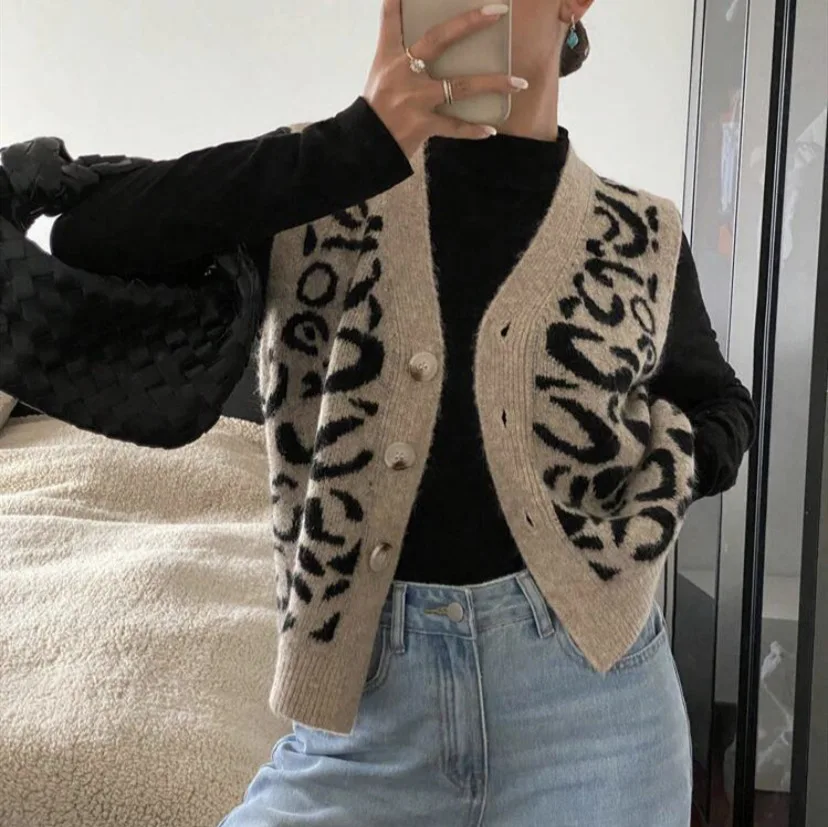 

Женская новая осенне-зимняя мода, элегантный V-образный вырез, открытая планка, воротник, пуговицы, без рукавов, с леопардовым принтом, стильный, уникальный