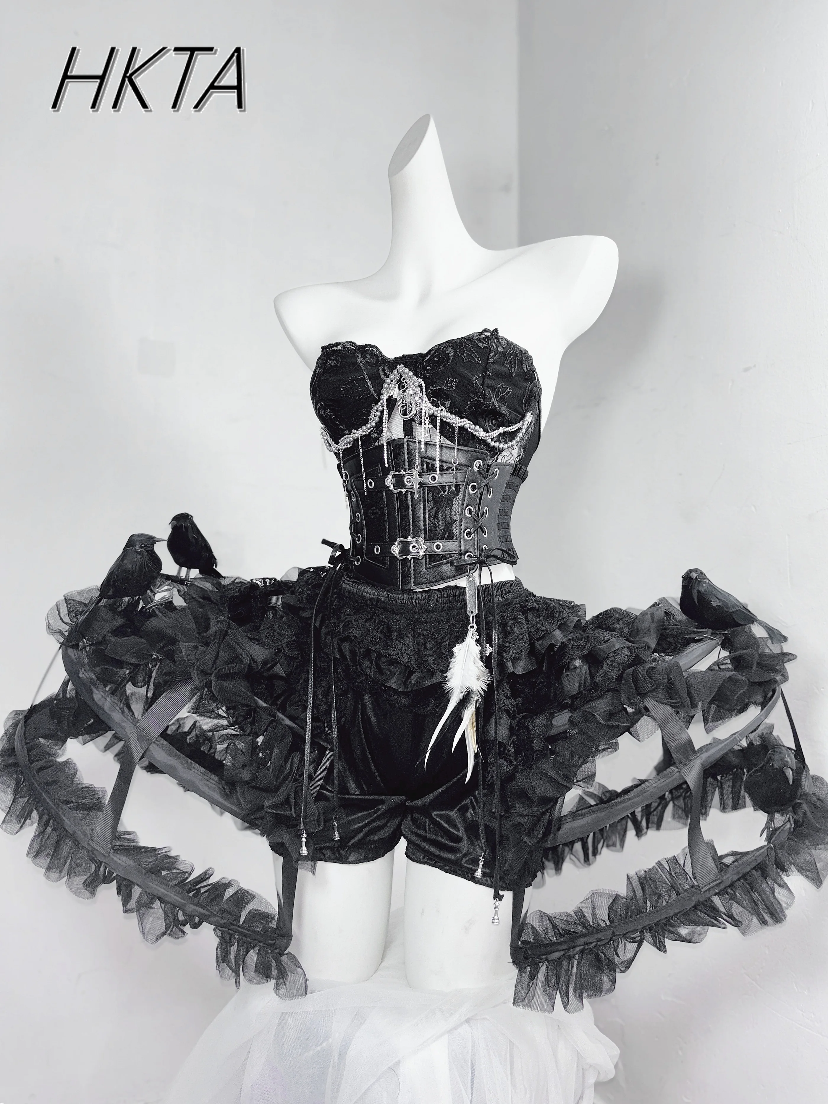 Donkere Stijl Goth Metalen Ketting Taille Rose Feather Geborduurde Tube Top Y2k Vrouwen Zomer Dunne Kant Geplooide Shorts Zwarte Rok Sets