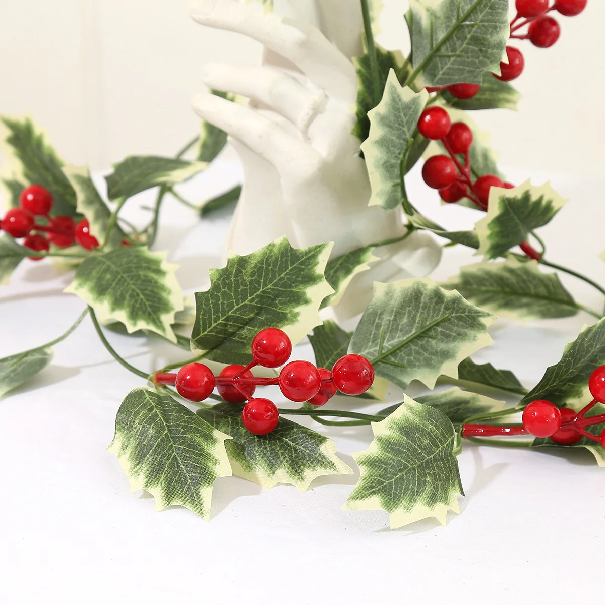 2PCS Red Berry Christmas Garland Decoration Artificial Holly Leaves Berries Vine Ivy Xmas Tree Ratten Wreath Hanging Ornaments