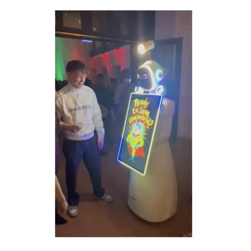 Wholesale New Robotic Photo Booth iPad Camera Phone Booth with Automated Arm Selfie Robot for Party Wedding Event Factory Price