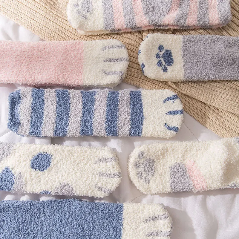 Chaussettes tube flou pour femme, griffes de chat mignonnes, chaussettes d'optique chaudes, chaussettes de sol pour dormir, chaussettes moelleuses, sourire féminin, 1 paire, automne et hiver