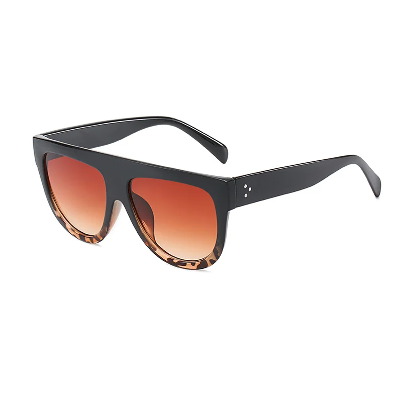 Oversized Women Sunglasses 2026 Shield Shape Luxy Design Big Frame Rivet Shades Sun glasses Woman UV400 Sunglass zonnebril dames