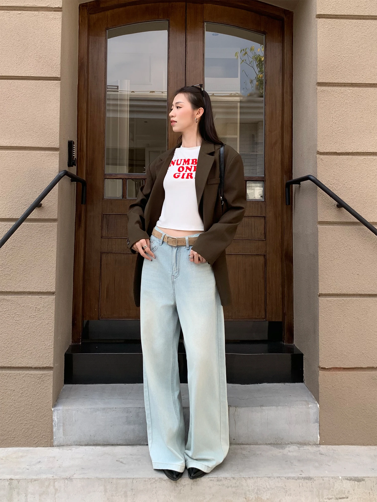 

Fashionable High-Waist Bell Bottom Jeans Light Blue Breathable Women's Jeans Spring Collection Distressed Cotton Denim