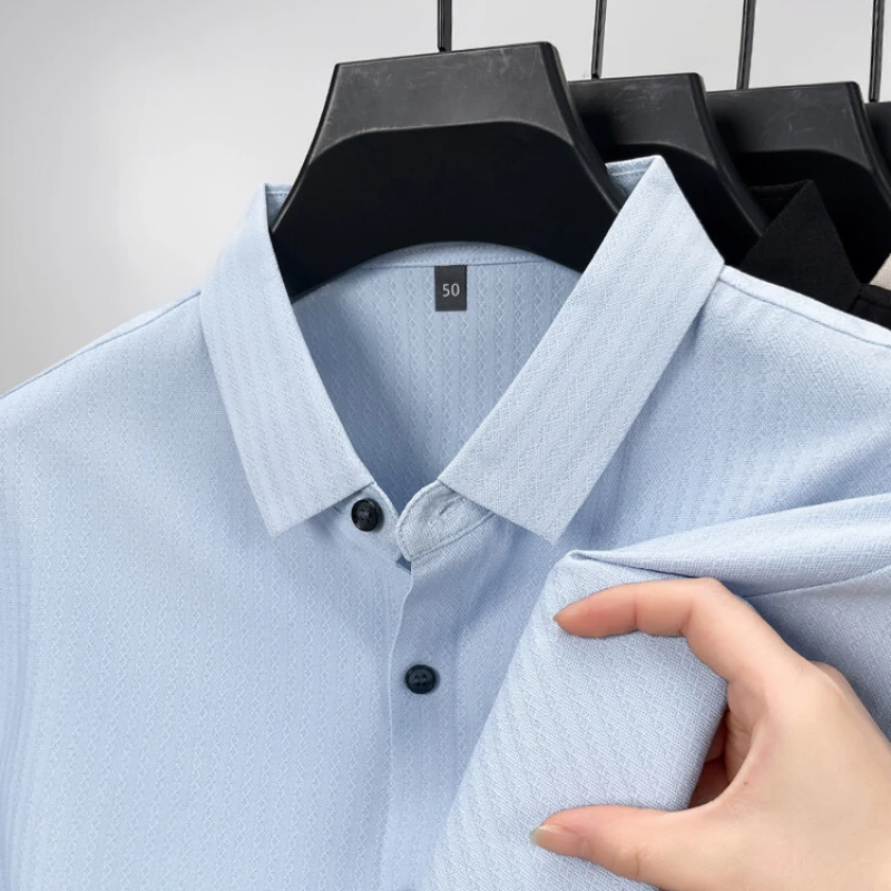 Striped Business Casual High Quality Long-sleeved Shirt for Men, Suitable for Daily Work and Commuting, Made of 51.8% Cotton.