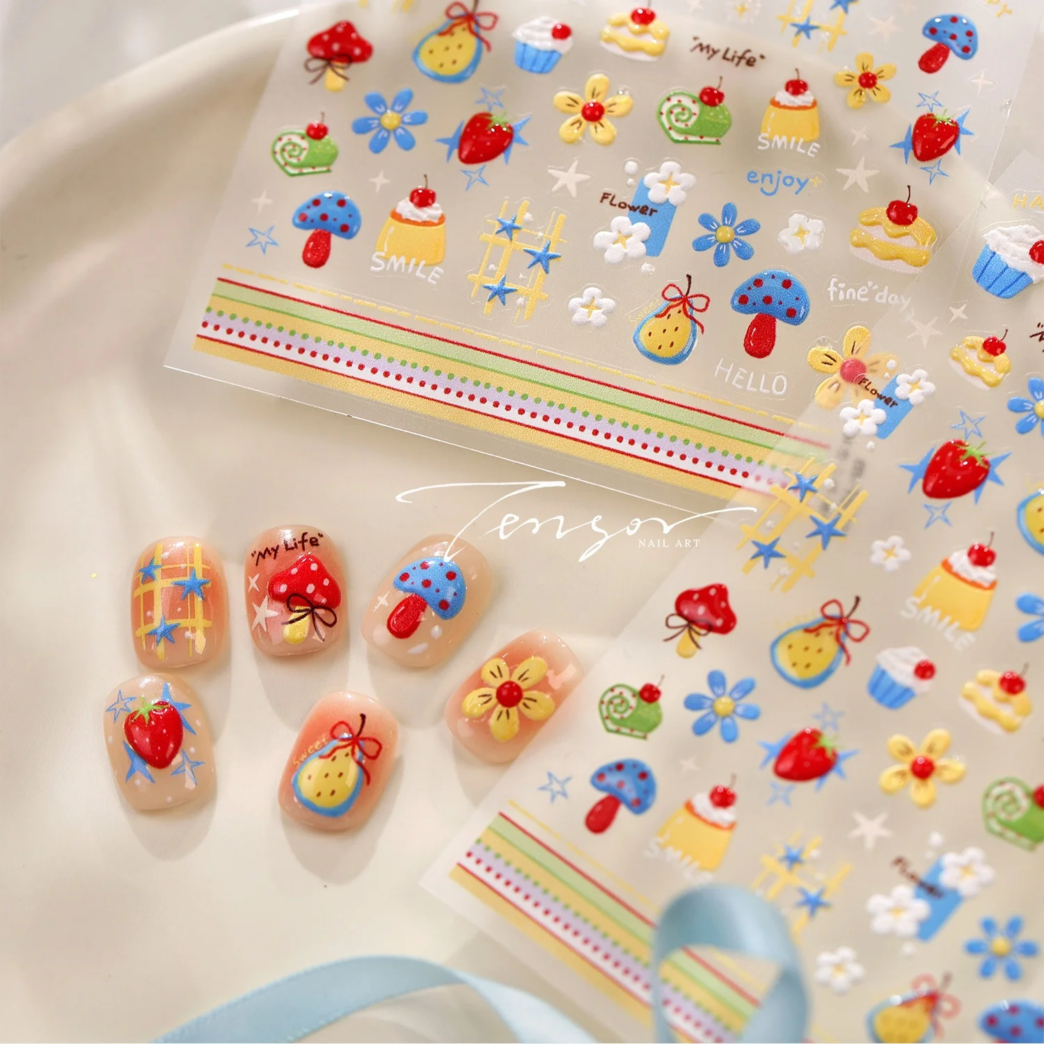 5D Frucht-Nagelkunst-Aufkleber Cartoon Erdbeere Pilz Cupcake Creme Blaue Blume Karo Selbstklebend Dessert-Thema Nagel