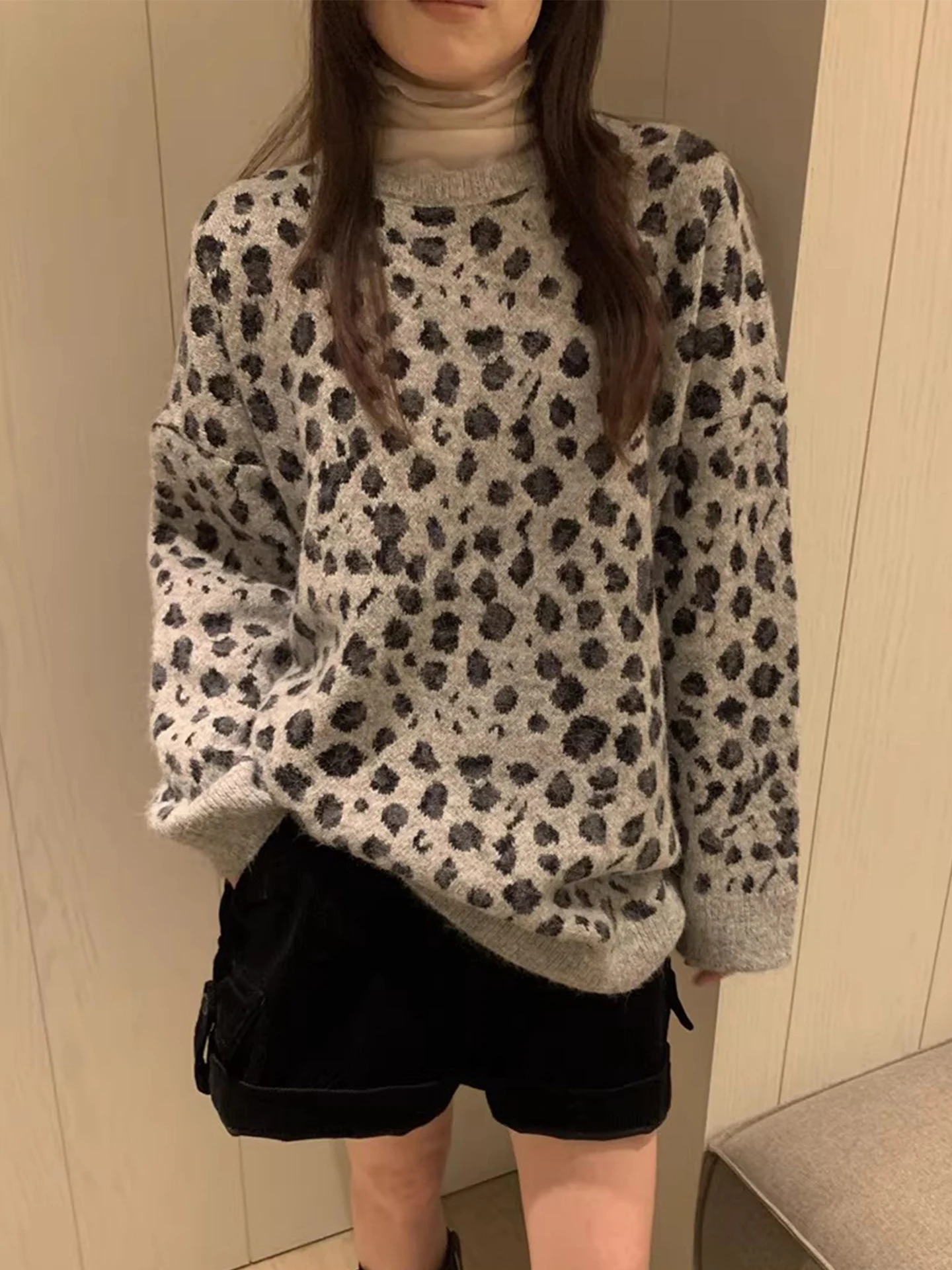 

Вязаный свитер с леопардовым принтом в стиле ретро, женский зимний теплый длинный све, круглый пуловер Ne, топ