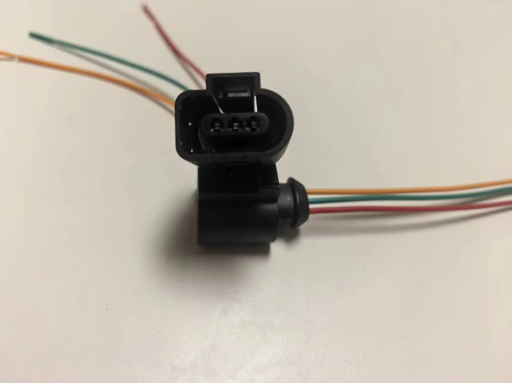 Plug Connector Pressure Difference Sender 03L906051B Sensor For Audi A3 A4 A6 Q5 VW Golf Jetta Passat Seat Leon Skoda Octavia