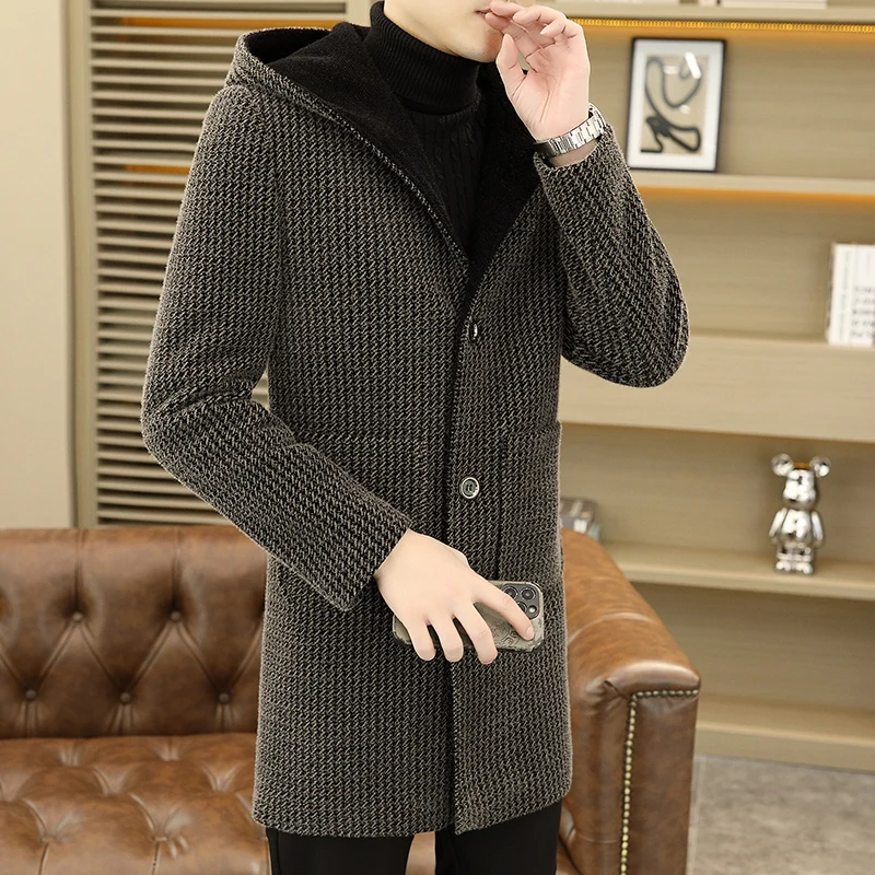 เสื้อโค้ทผู้ชายปี 2026: เสื้อโค้ทขนสัตว์มิงค์สีทองพร้อมหมวก รุ่นความยาวปานกลางแบบเกาหลี ผ้าหนาและบุขนแกะ