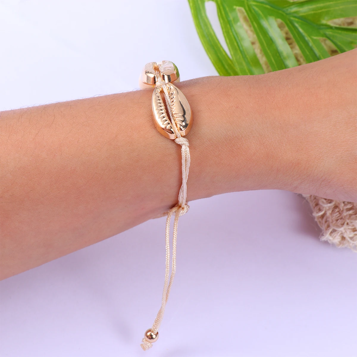 

2 Pcs Gold Shell Bracelet Necklace Choker Necklaces for Woman Seashell Jewlery Coastal Women