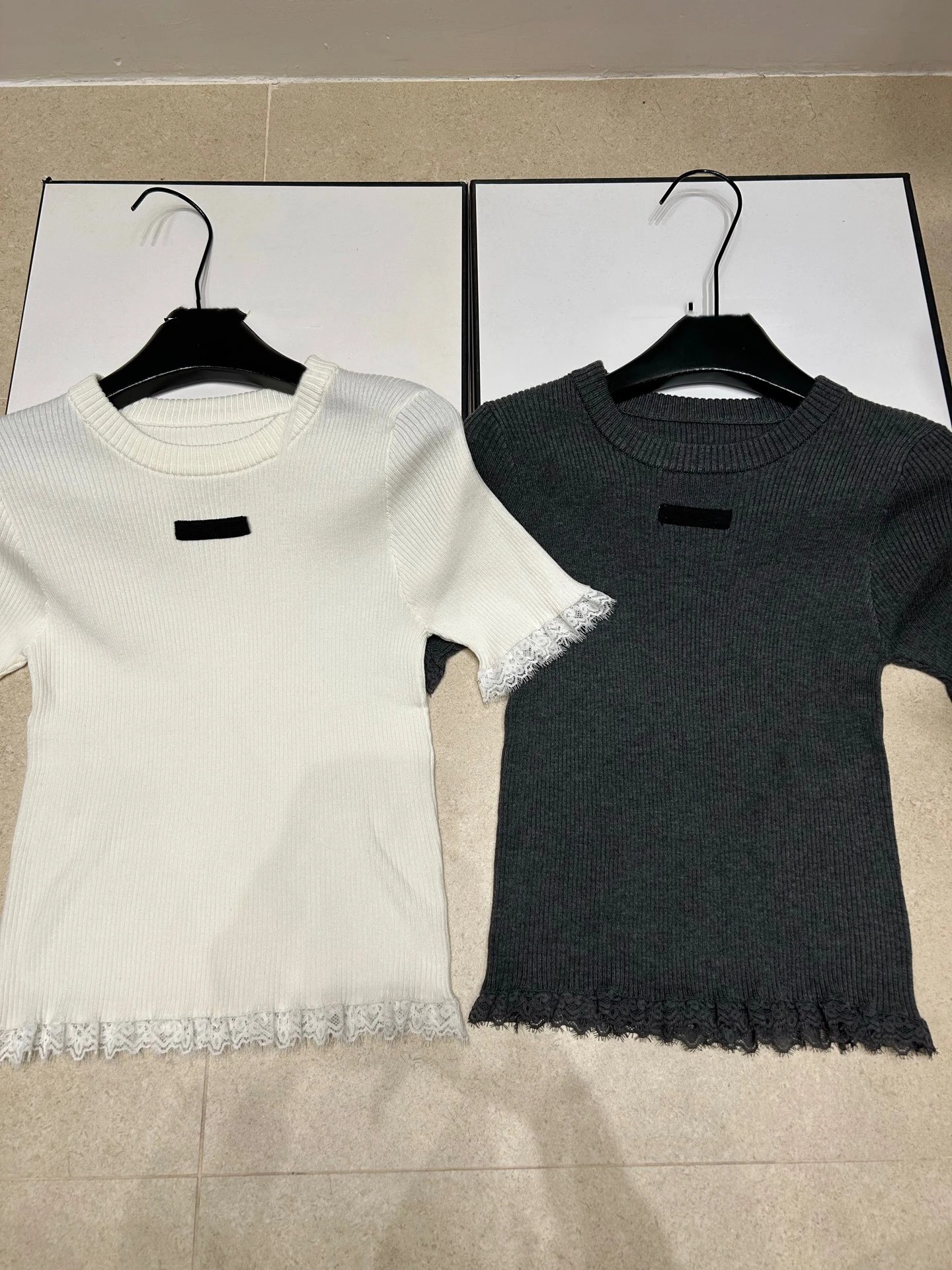 

VIBE Lace Trim round Neck Knitwear Short Sleeve Slim Fit Women's Top Soft Gentle Style Spring Summer Fashion Trend