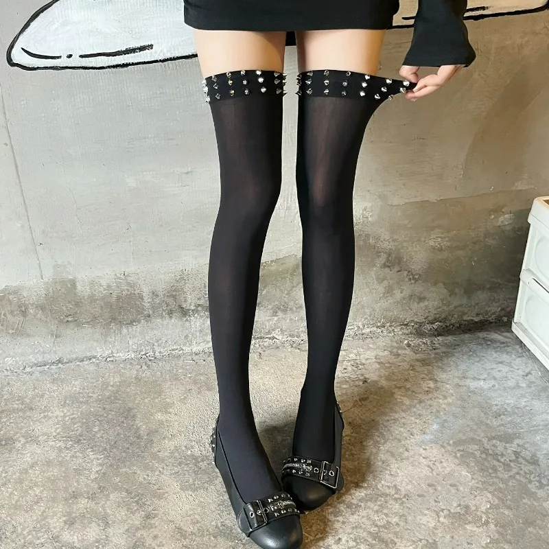 Subculture Y2K Spiked Fishnet Tights Sexy Rivet Decor Pantyhose Punk Street Style Mesh Stockings for Women Party Outfits Socks
