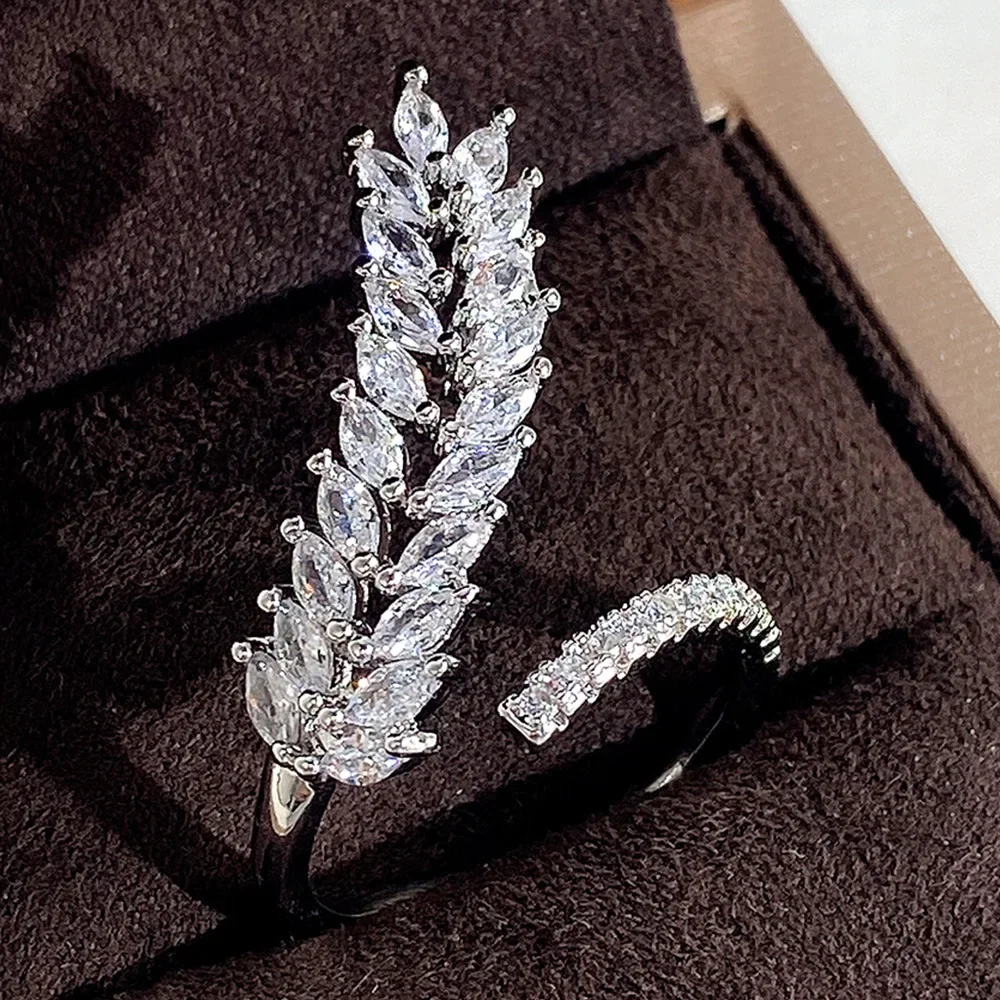 Exquisite Fashion Hollow Feather Ladies Ring Creative S925 Stamp Sterling Silver Jewelry Ladies Wheat Zircon Wedding Ring
