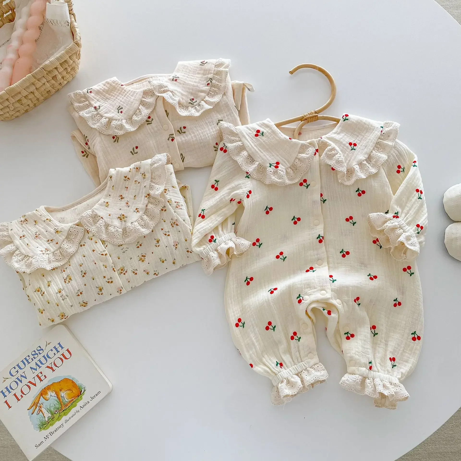 Barboteuse décontractée en coton imprimé pour bébé fille, vêtements de bébé, col de beurre, combinaison de comparateur de jeu mignon, mode d'automne, nouveau, 0-2 ans, 2024