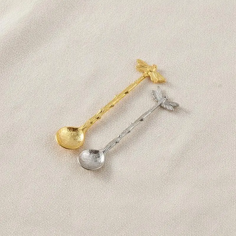 1Pcs Royal Style Retro Metal Coffee Spoon for Dessert Family Hotel Use Luxurious Classic FlatwareHot Sale