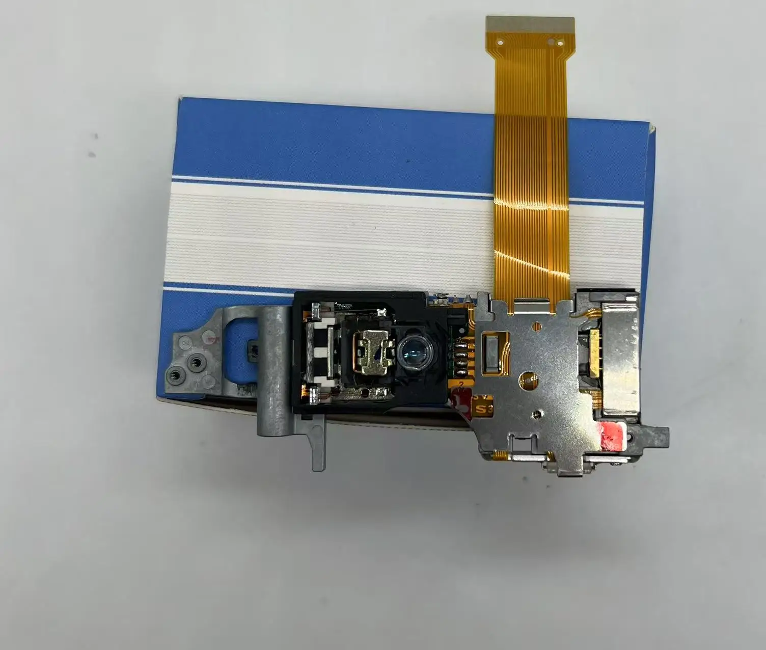 

Replacement for YAMAHA MDX-E100 MDXE100 MDX E100 Radio MD Player Laser Head Lens Optical Pick-ups Bloc Optique Repair Parts