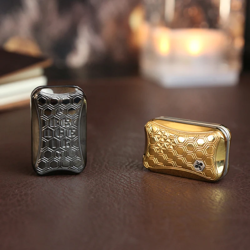 منزلق الدفع المغناطيسي اللانهائي - لعبة EDC Fidget لتخفيف ADHD والقلق |   مخفض الإجهاد ذو طرف الإصبع الناعم