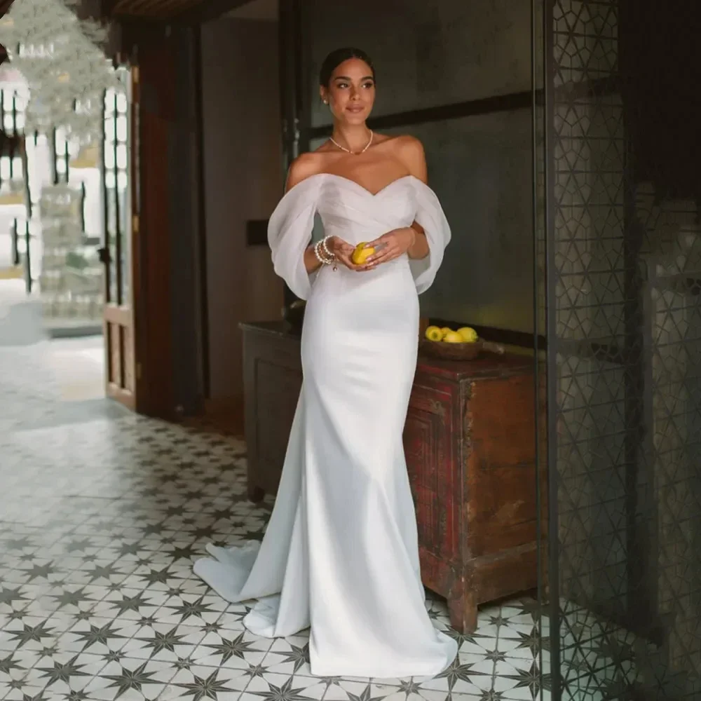 ชุดซาตินสุดเซ็กซี่ชุด Baju pengantin pesanan สำหรับเจ้าสาวชุดกระโปรงยาวเปิดไหล่สำหรับขอแต่งงานสุดโรแมนติก