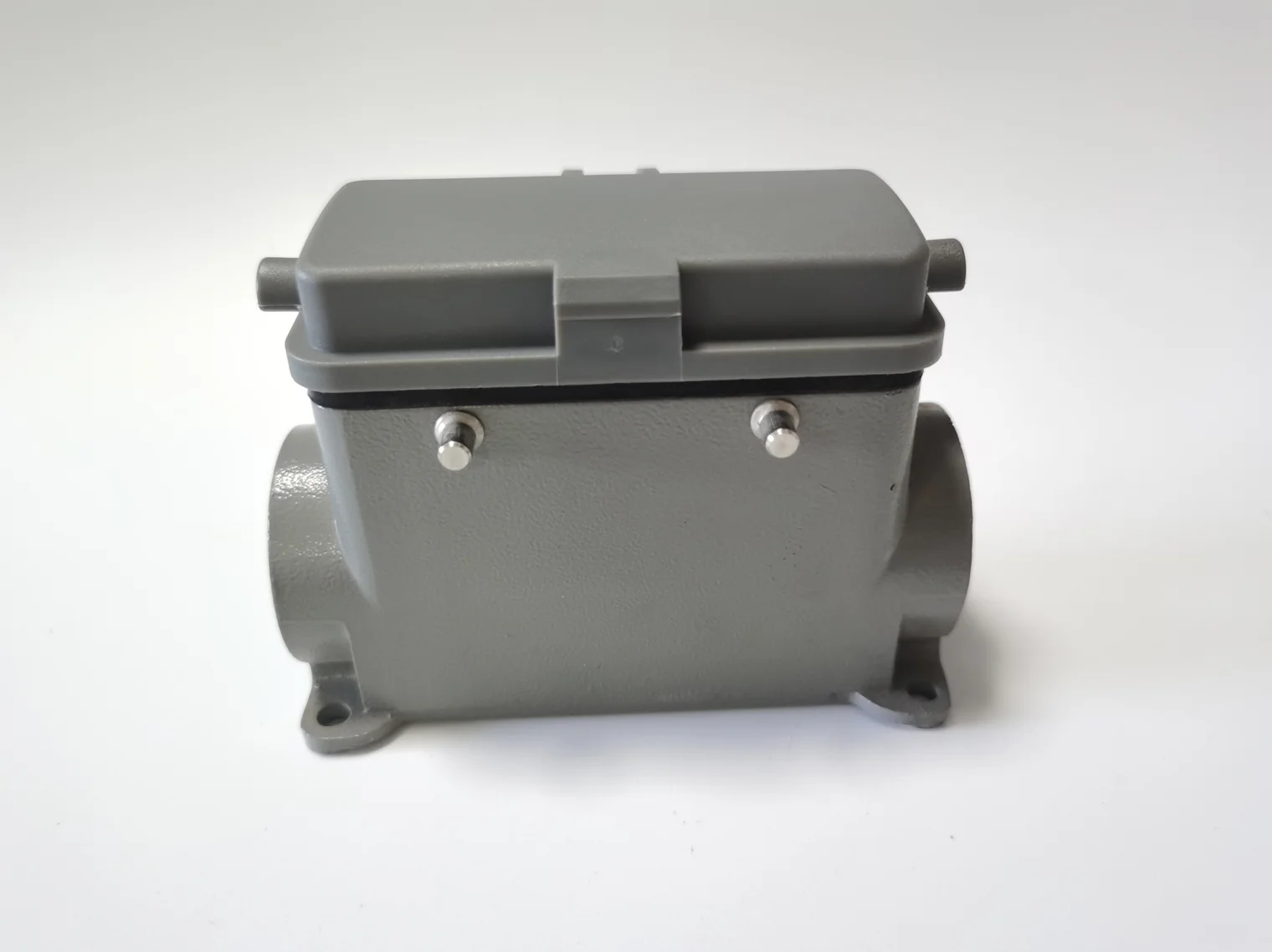 HDXBSCN Housing for Industrial rectangular heavy duty connector HDC HE-016 Han B 16 cores  With Cover Size: 117* 72