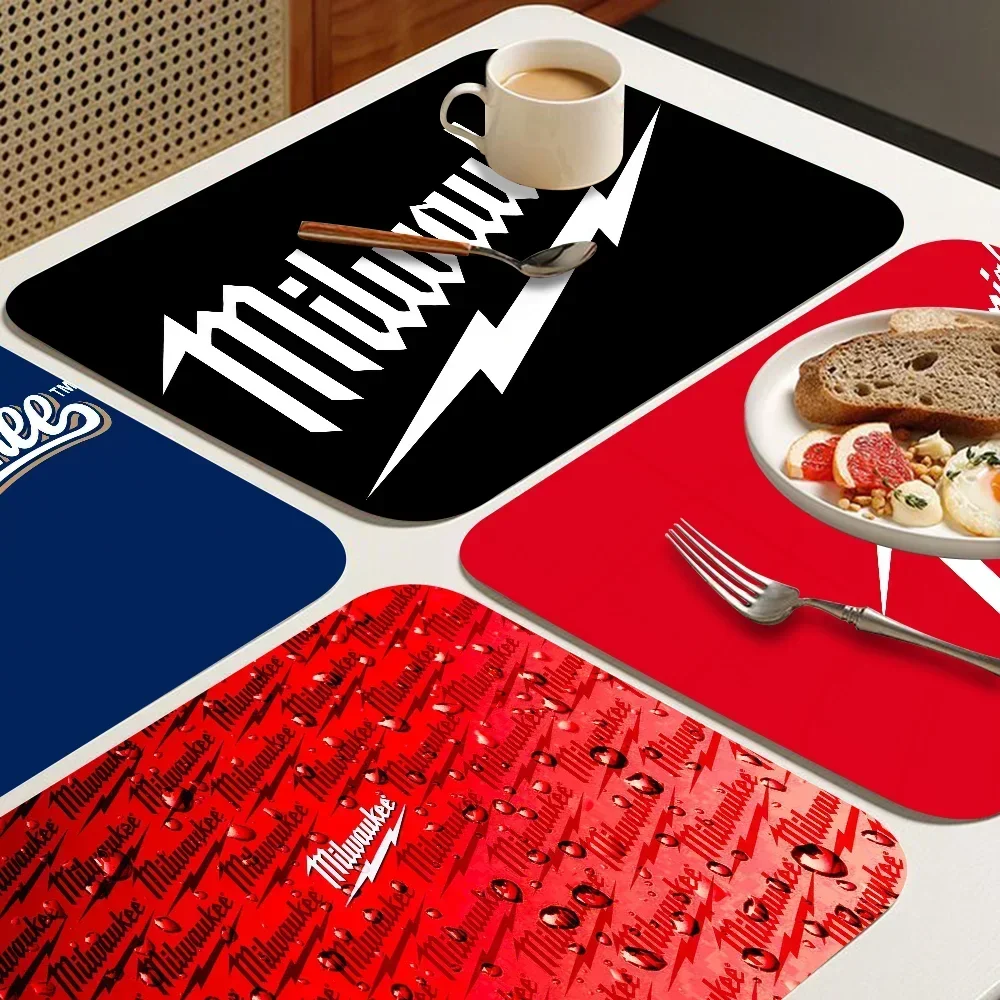 M-Milwaukee-S LOGO Mat Super Absorbent Coffee Drain Pad Dry Rug Kitchen Dinnerware Placemat