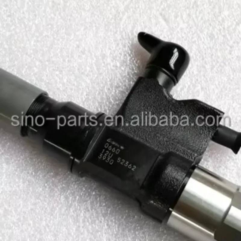 095000-8901 095000-0660 095000-5471 8-98284393-0 8-98280697-1 Suitable For 4HK1 6HK1 Engine Fuel Injector Parts In Stock