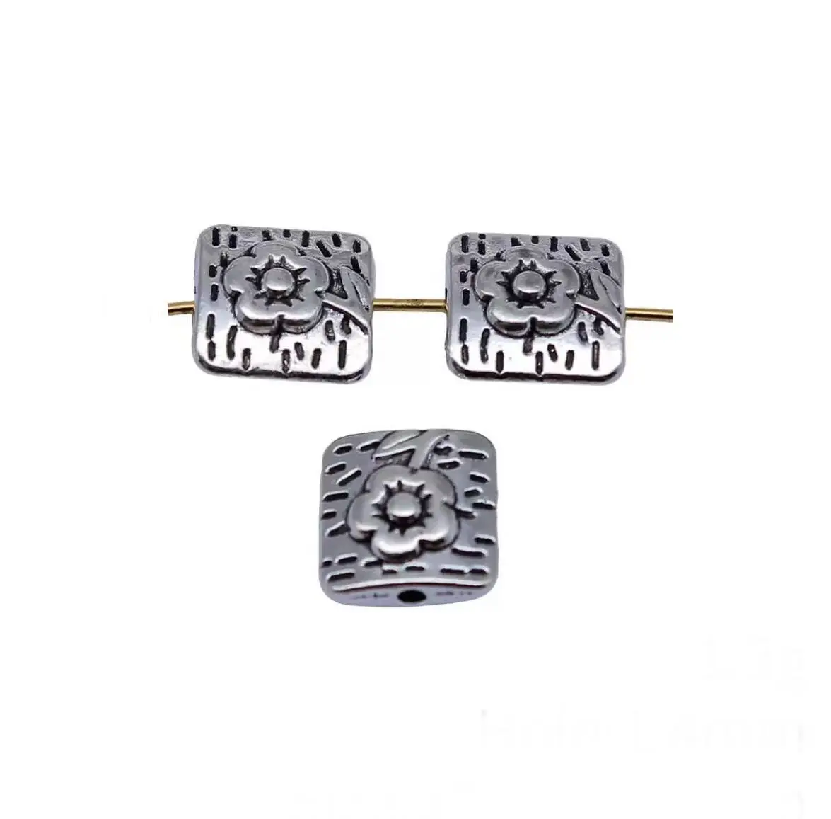 

25pcs 10*9.8*4.6mm , hole 1.4mm Zinc alloy metal square flower pattern design spacer beads HW3273
