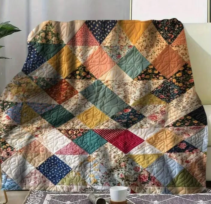 Colorful Patchwork Floral Quilt, Soft Polyester Throw Blanket with Modern Geometric All-Season Comfort Ideal for Home Decor