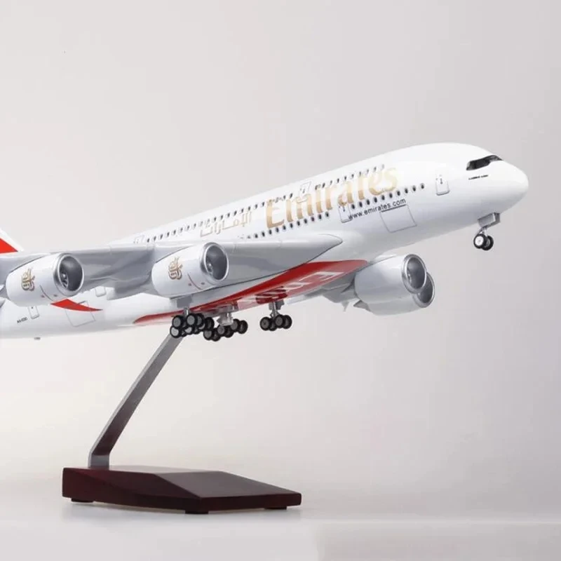 

45.5cm Airplane Model A380 Uae Airline Aircraft 1:160 Scale 380 Plane Model Diecast Resin Airplane Model Light Wheel Landing Gea