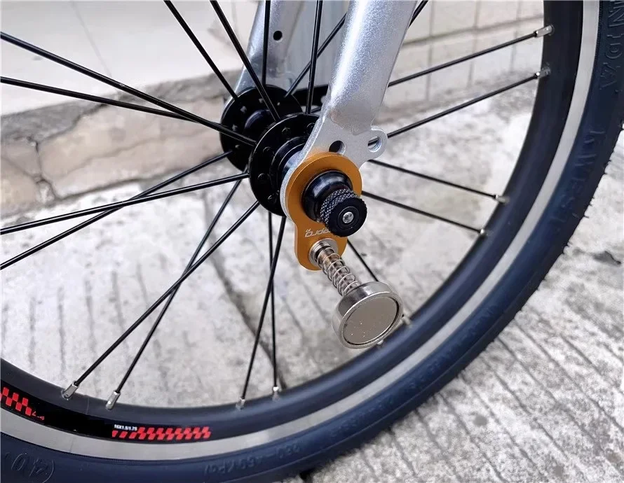 Per Dahon ruote per telaio bici pieghevoli supporto di fissaggio pieghevole telaio magnetico piega staffa fissa accessori per biciclette pieghevoli